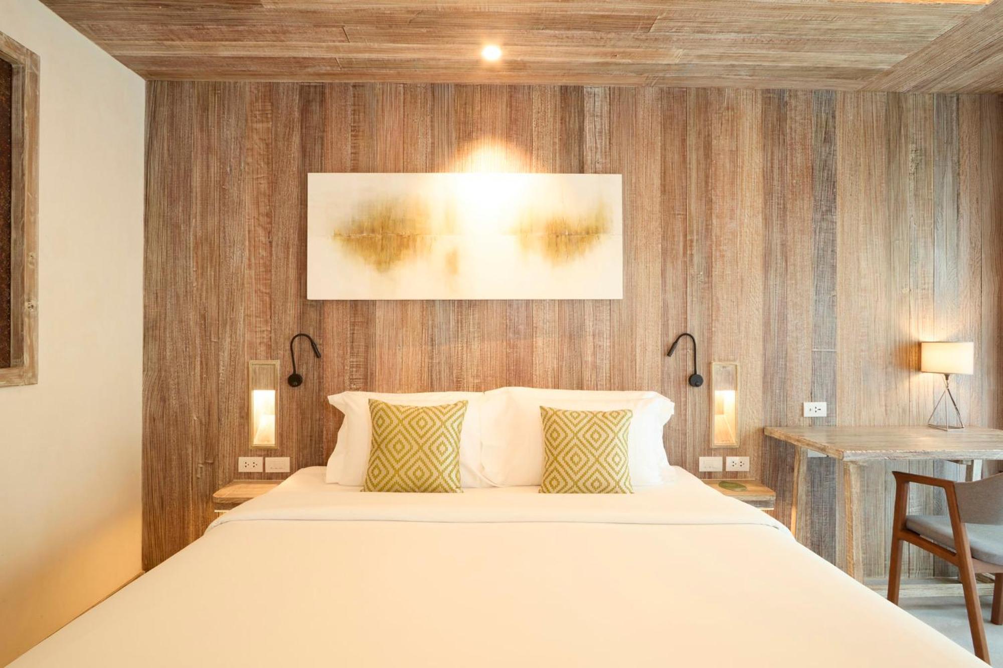 Dinso Resort & Villas Phuket, Vignette Collection By Ihg Patong Exterior photo
