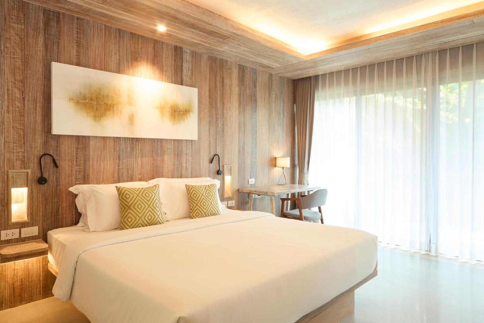 Dinso Resort & Villas Phuket, Vignette Collection By Ihg Patong Exterior photo